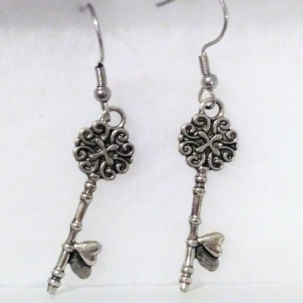 Super cute key earings